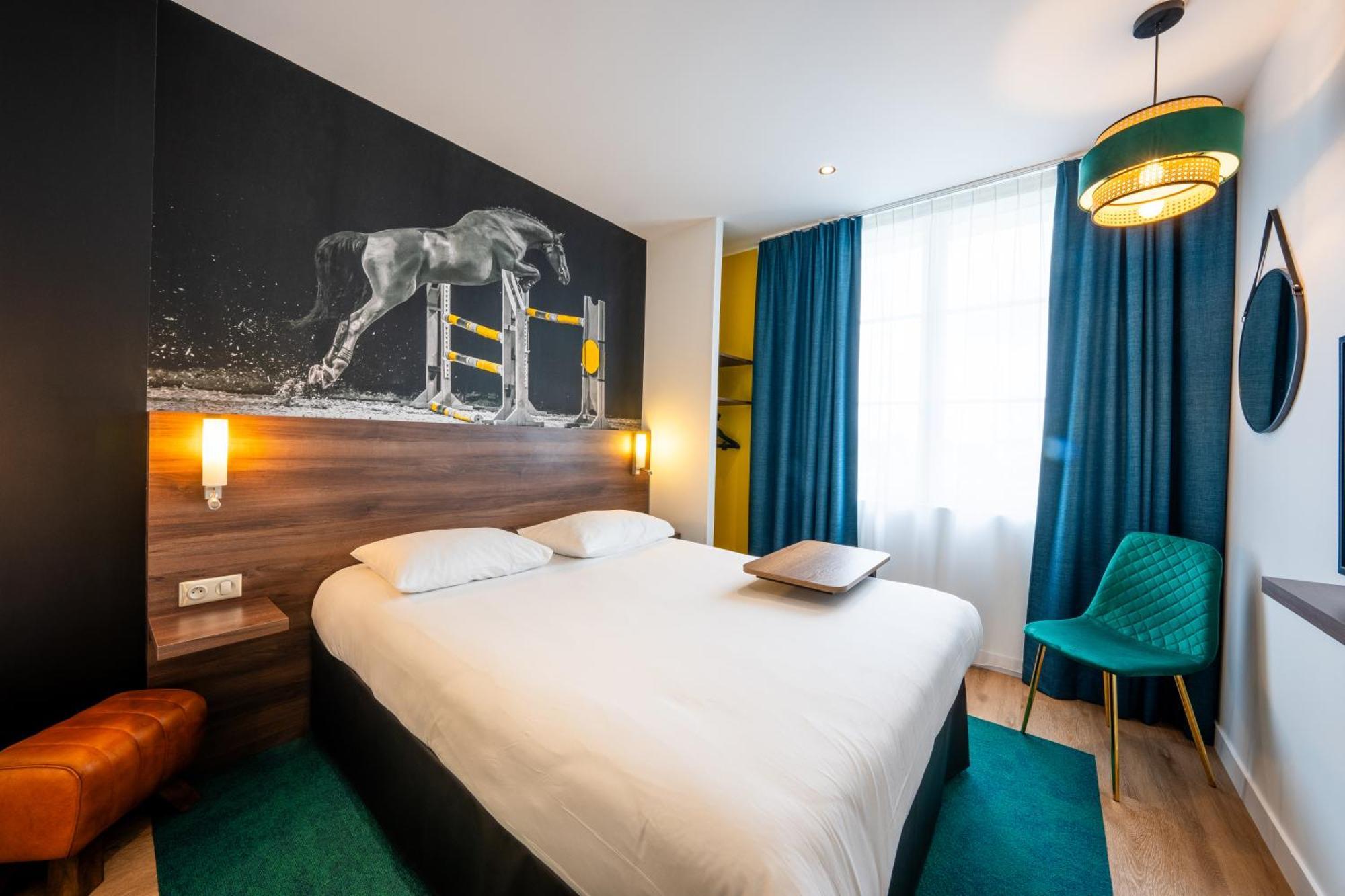 Ibis Styles Saumur Gare Centre Exterior foto